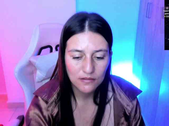 Saskyaajohnson webcam