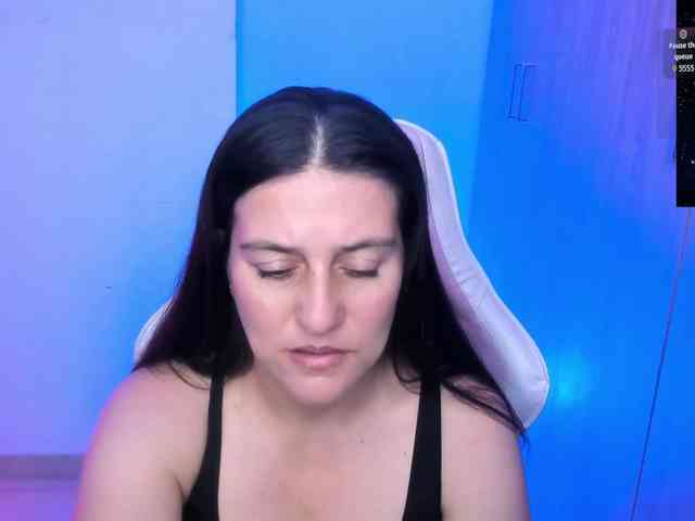 Saskyaajohnson webcam