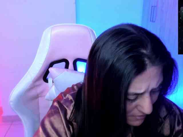 Saskyaajohnson webcam