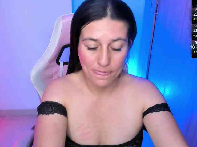 Saskyaajohnson webcam