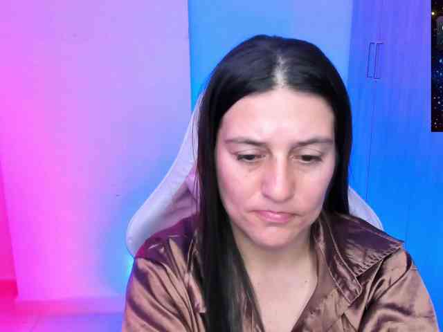 Saskyaajohnson webcam