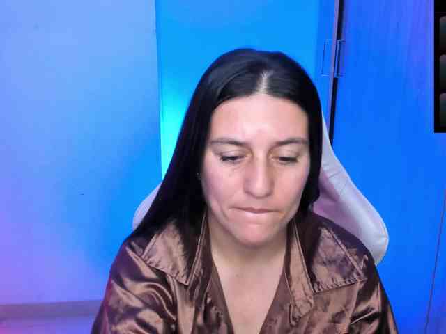 Saskyaajohnson webcam