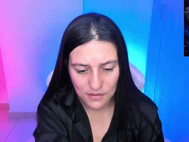 Saskyaajohnson webcam