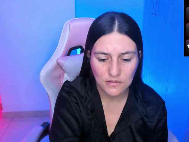 Saskyaajohnson webcam