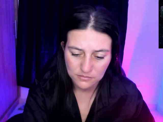 Saskyaajohnson webcam