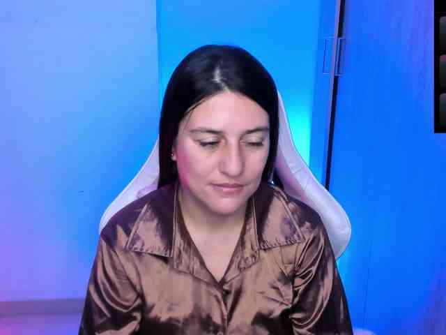 Saskyaajohnson webcam