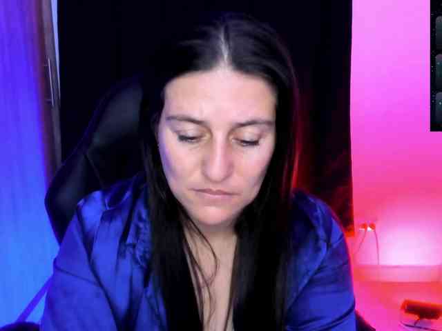 Saskyaajohnson webcam