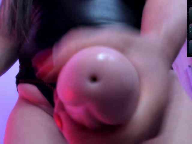 Saskyaajohnson webcam