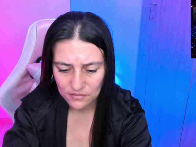 Saskyaajohnson webcam