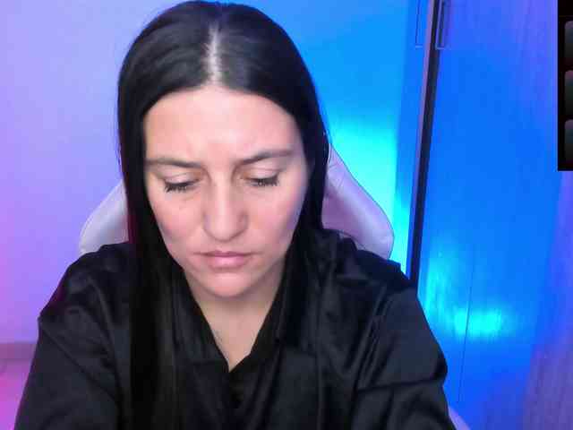 Saskyaajohnson webcam