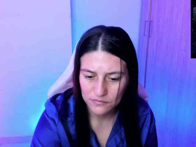 Saskyaajohnson webcam