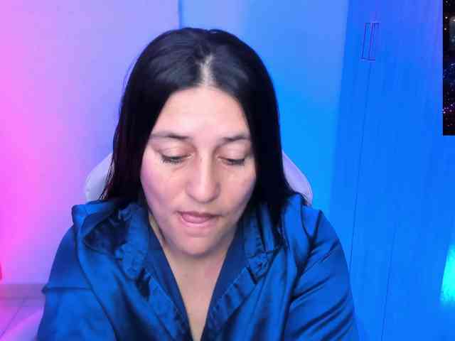 Saskyaajohnson webcam