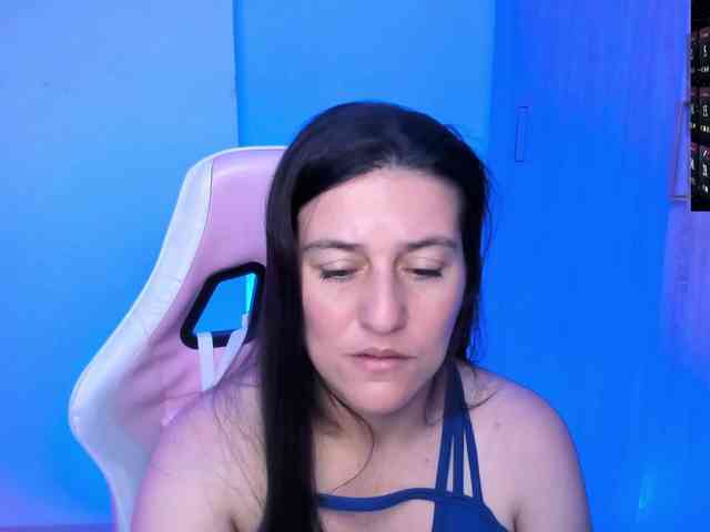Saskyaajohnson webcam