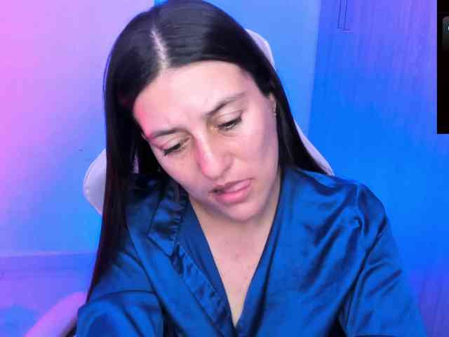 Saskyaajohnson webcam