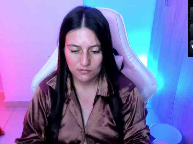 Saskyaajohnson webcam