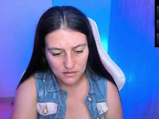 Saskyaajohnson webcam