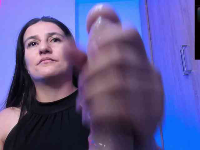 Saskyaajohnson webcam