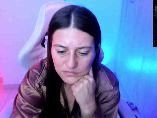 Saskyaajohnson webcam
