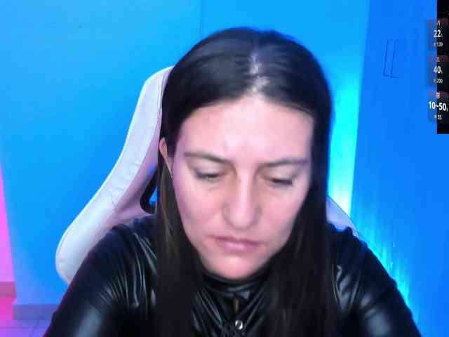 Saskyaajohnson webcam