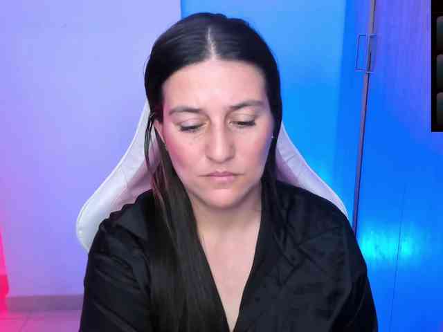 Saskyaajohnson webcam