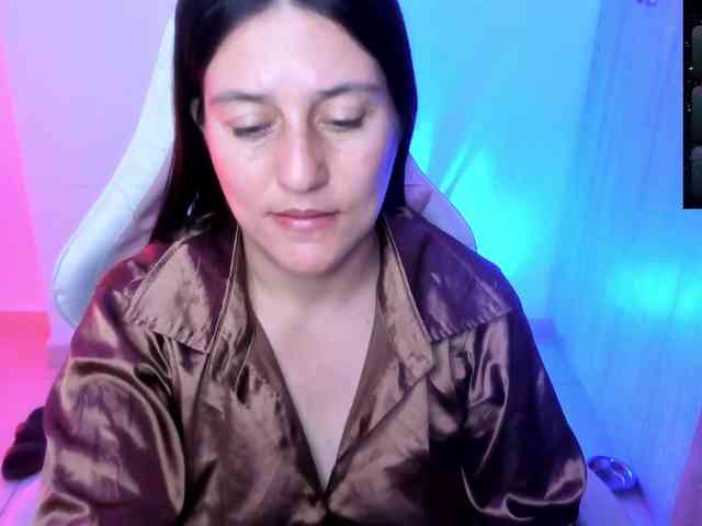 Saskyaajohnson webcam