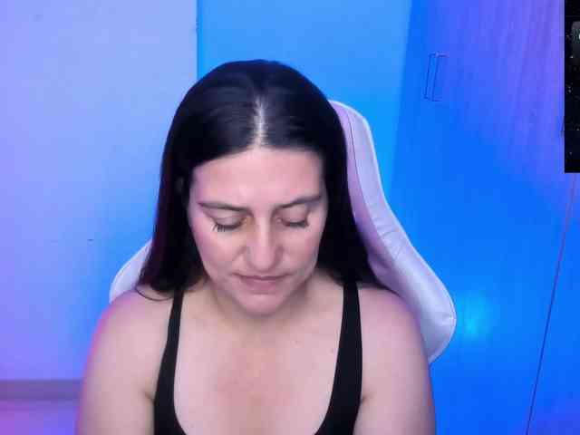 Saskyaajohnson webcam