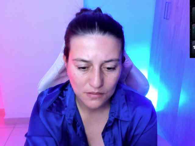 Saskyaajohnson webcam