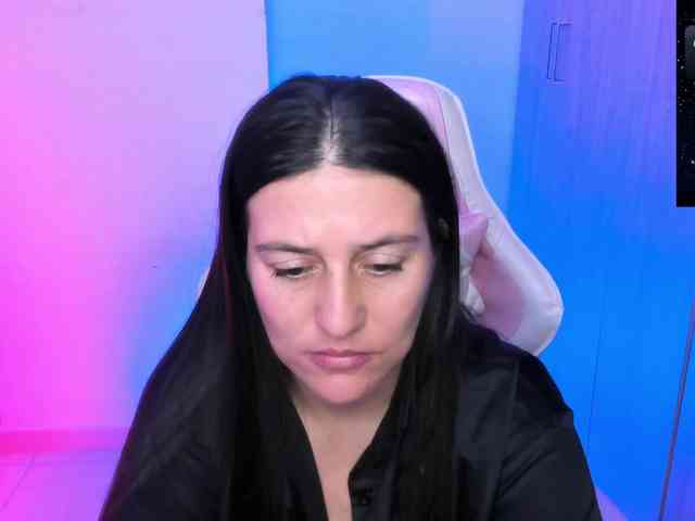 Saskyaajohnson webcam