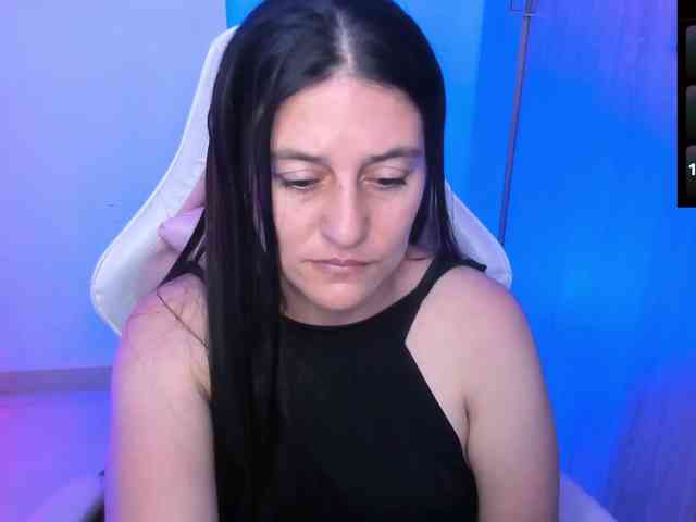 Saskyaajohnson webcam