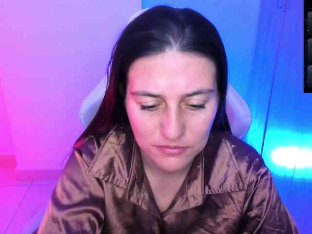 Saskyaajohnson webcam