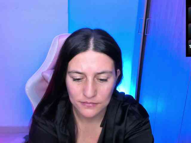 Saskyaajohnson webcam