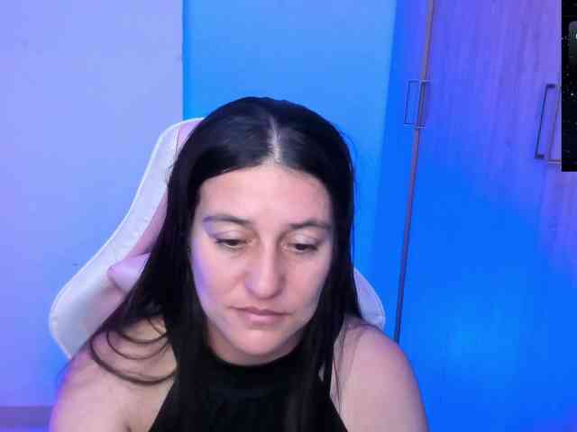 Saskyaajohnson webcam