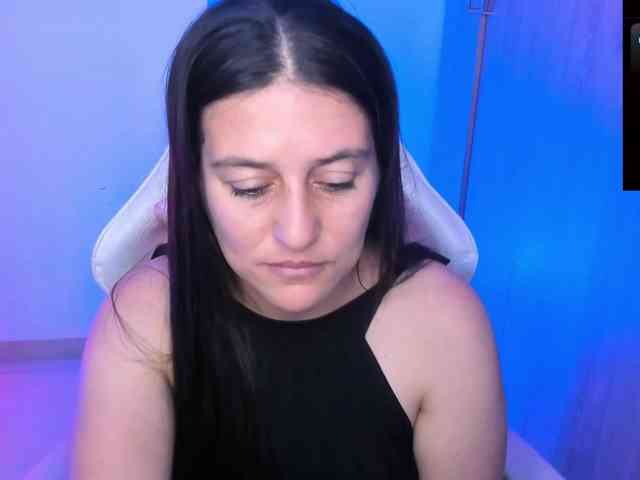 Saskyaajohnson webcam