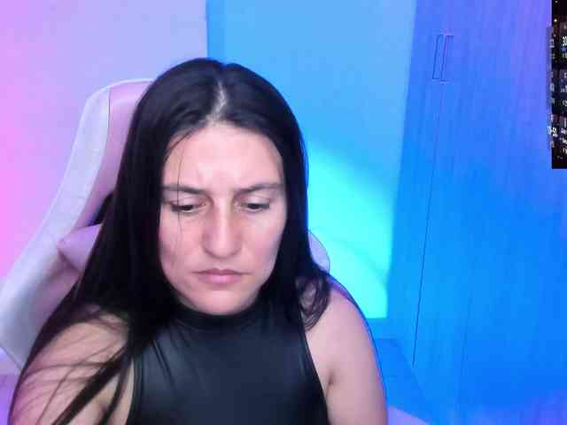 Saskyaajohnson webcam