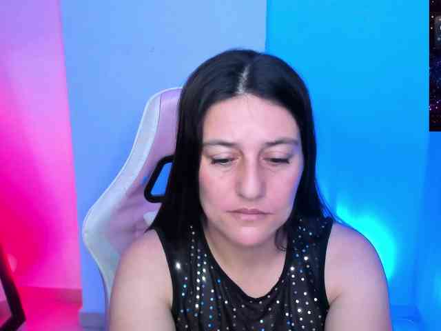 Saskyaajohnson webcam