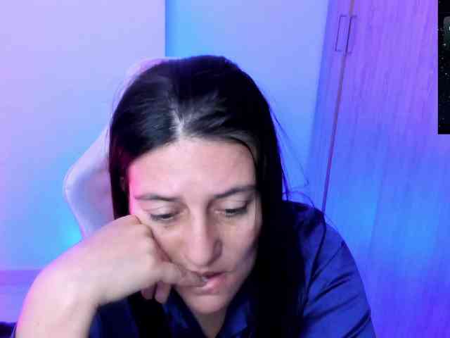 Saskyaajohnson webcam
