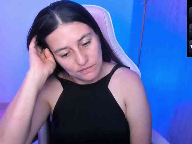 Saskyaajohnson webcam