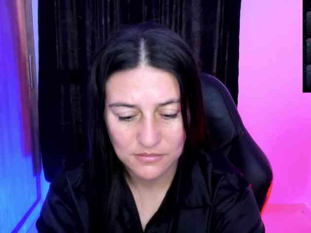 Saskyaajohnson webcam