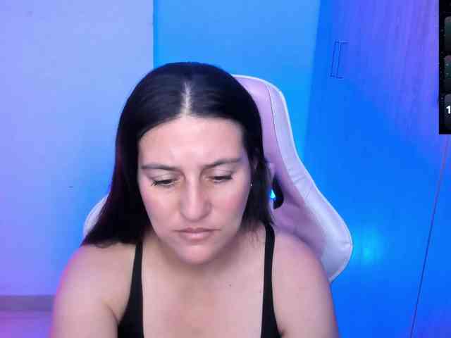 Saskyaajohnson webcam