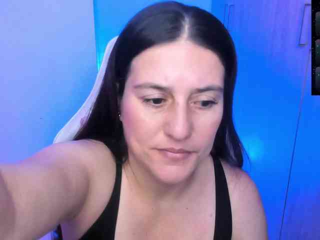 Saskyaajohnson webcam