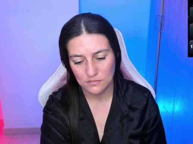 Saskyaajohnson webcam