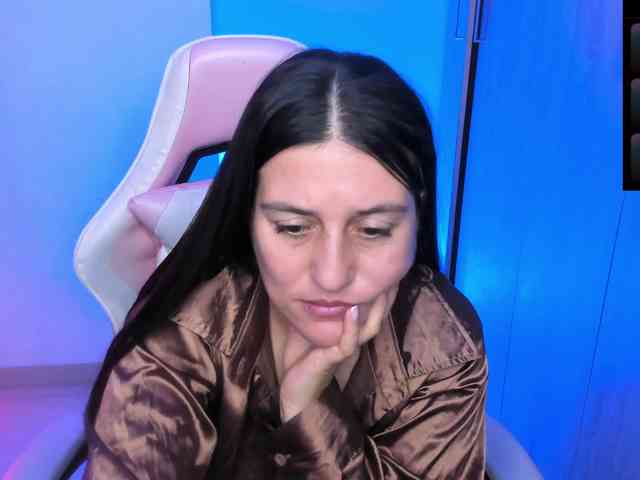 Saskyaajohnson webcam