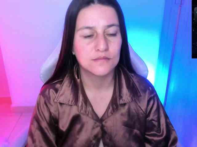 Saskyaajohnson webcam