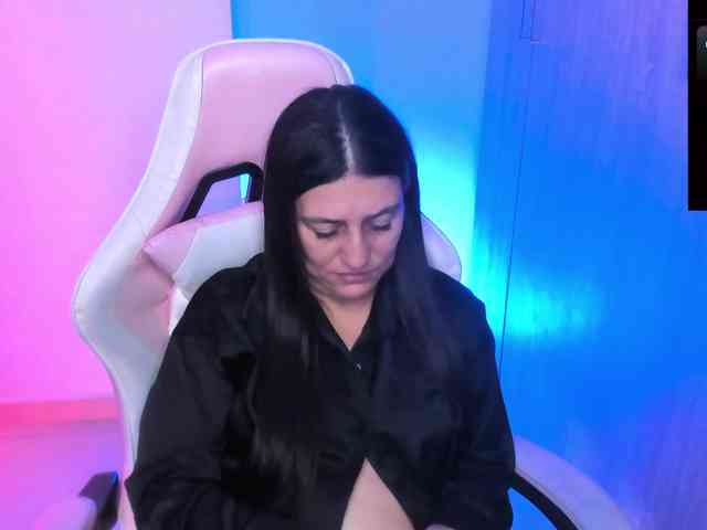 Saskyaajohnson webcam