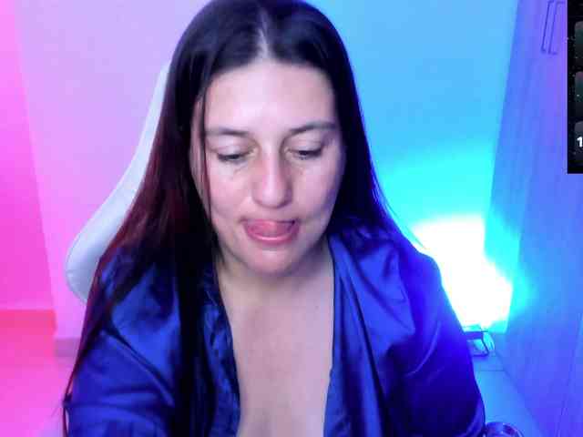 Saskyaajohnson webcam