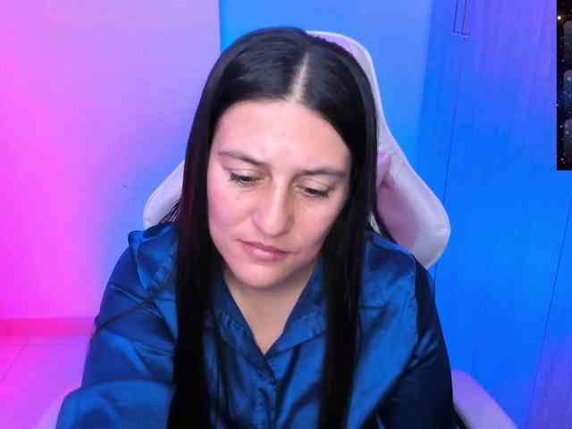 Saskyaajohnson webcam