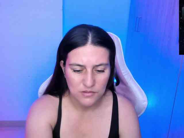 Saskyaajohnson webcam