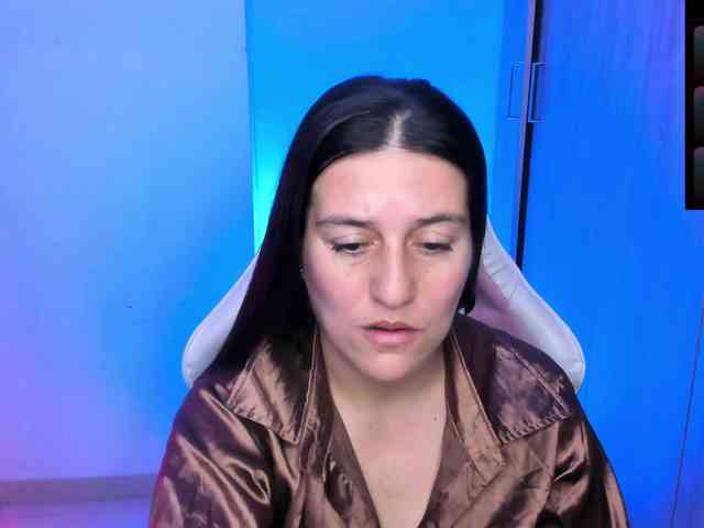 Saskyaajohnson webcam