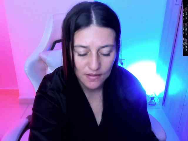 Saskyaajohnson webcam