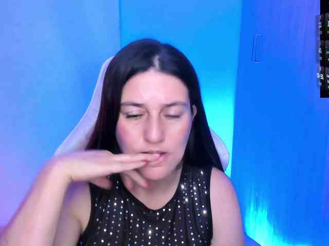 Saskyaajohnson webcam